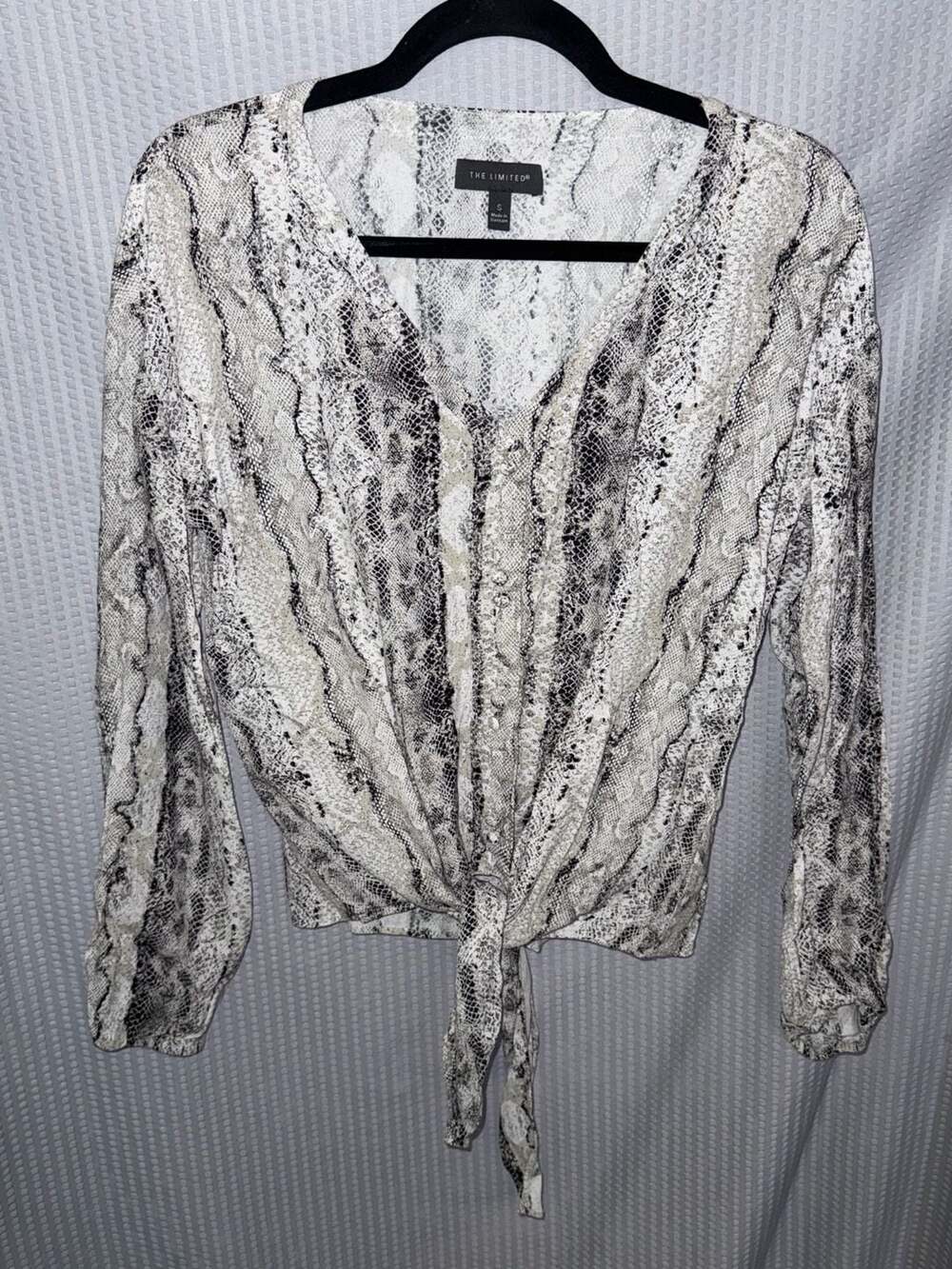 The Limited Women's Snake Print Tie Front Long Sleeve Top Size S